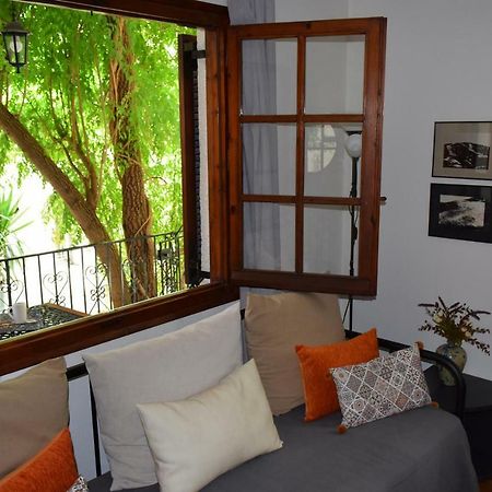 Ferienwohnung House Inside Garden Volos Exterior foto